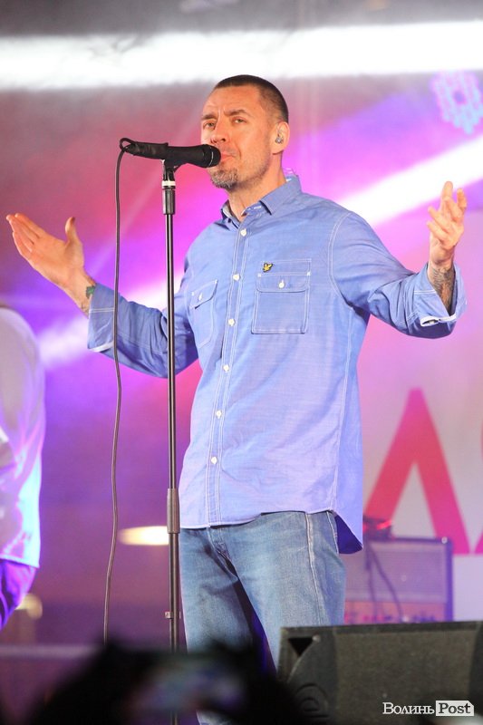 Як це було: фото грандіозного концерту «Ляпис 98» у «ПортCity»