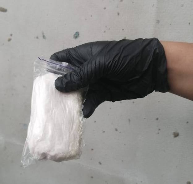 У Луцьку затримали хлопця, який збував наркотики і психотропи великими партіями