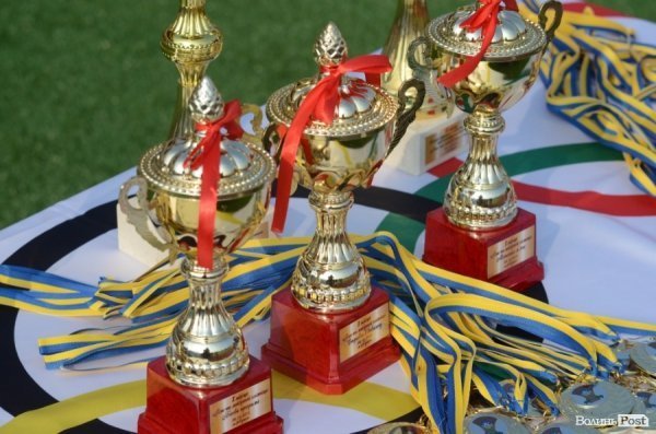 У Луцьку підписали меморандум, який дозволить побудувати стадіон в кожному районі області. ФОТО 