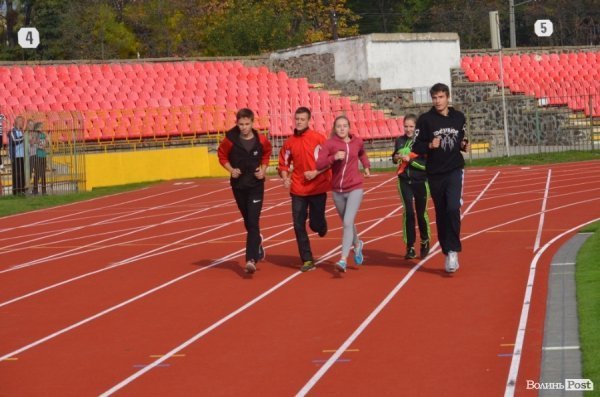 У Луцьку підписали меморандум, який дозволить побудувати стадіон в кожному районі області. ФОТО 
