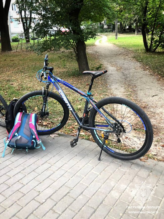 У Луцьку неповнолітній велосипедист збив пішохідку: обох госпіталізували 