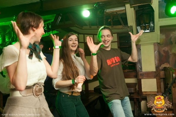 Як у Луцьку танцювали під закарпатський рок-н-рол. ФОТО