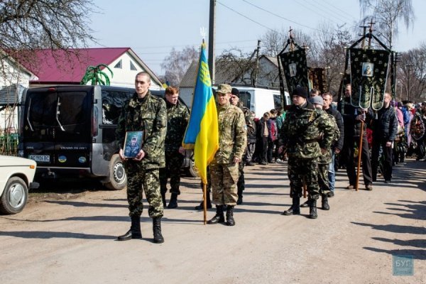 На Волині попрощалися з бійцем 51 бригади. ФОТО