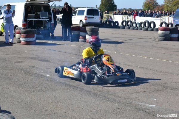Автомотофестиваль під Луцьком: день другий. ФОТО