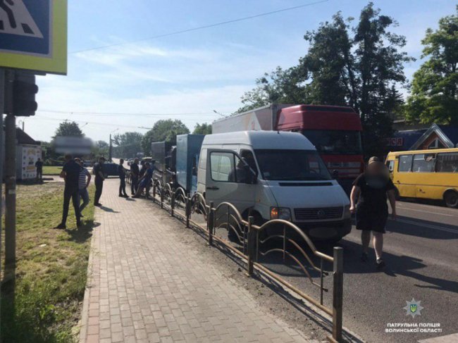 У Луцьку – подвійна аварія. ФОТО