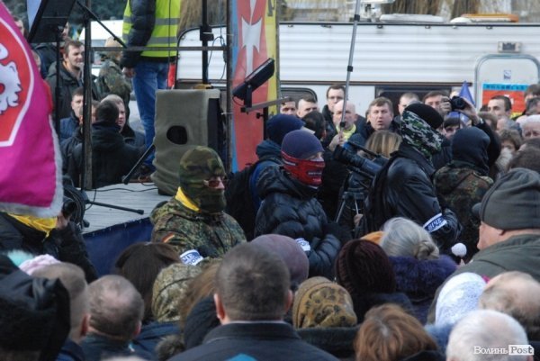 Майдан у Луцьку: Віче і хода на ДПЗ. ФОТО