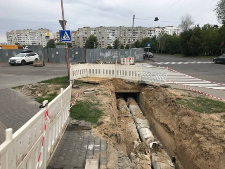 Від сьогодні на три дні обмежать рух транспорту на вулиці Сухомлинського
