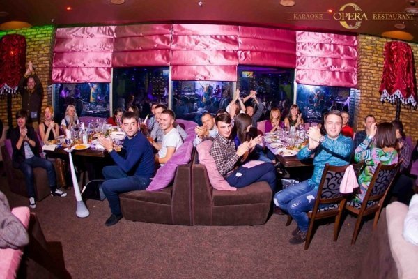 У Луцьку відкрили караоке-ресторан. ФОТО. ВІДЕО