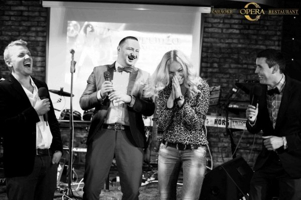 У Луцьку відкрили караоке-ресторан. ФОТО. ВІДЕО