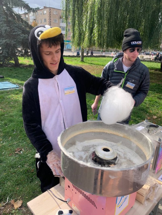 У Ковелі під час благодійного фестивалю зібрали для ЗСУ понад 77 тисяч гривень