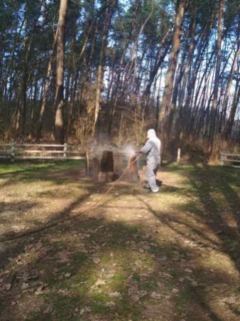 Волинські лісівники проводять дезінфекцію зон рекреації. ФОТО