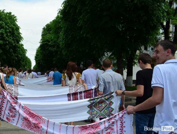 У Луцьку – хода пам’яті жертв політичних репресій. ФОТО