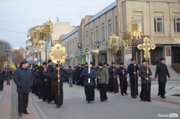 Лучани вшанували пам’ять жертв Голодомору