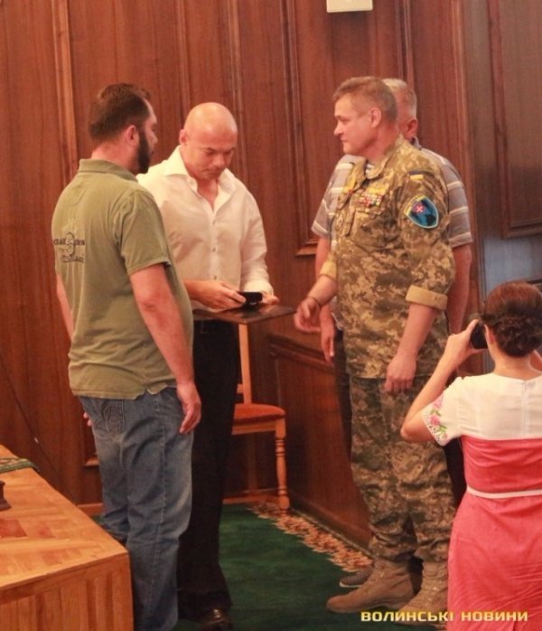 Волиняни про присвоєння голові облради звання Героя Волині