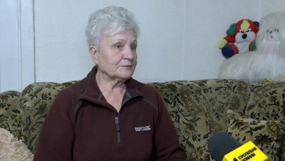 У Луцьку через лід прорвало трубу і підтопило багатоповерхівку. ВІДЕО