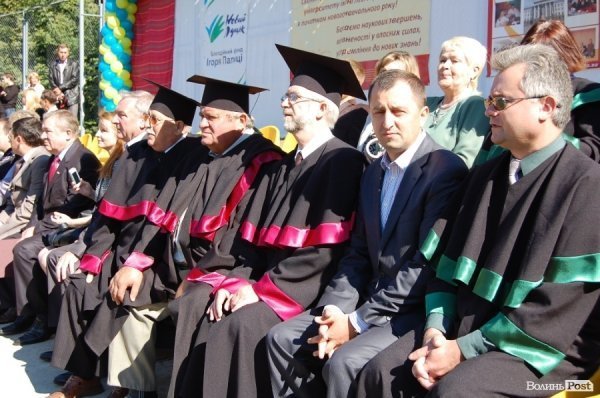 У Луцьку – посвята в студенти «європейського» вишу. ФОТО