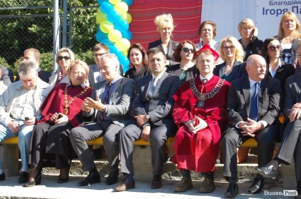 У Луцьку – посвята в студенти «європейського» вишу. ФОТО