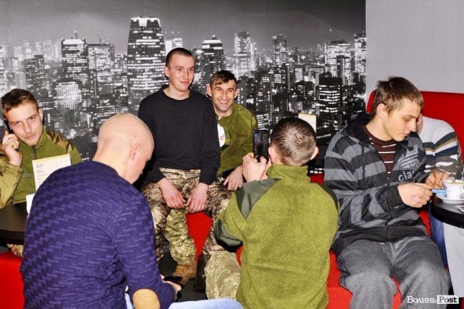 Атовців, які лікувалися в луцькому госпіталі, виписують