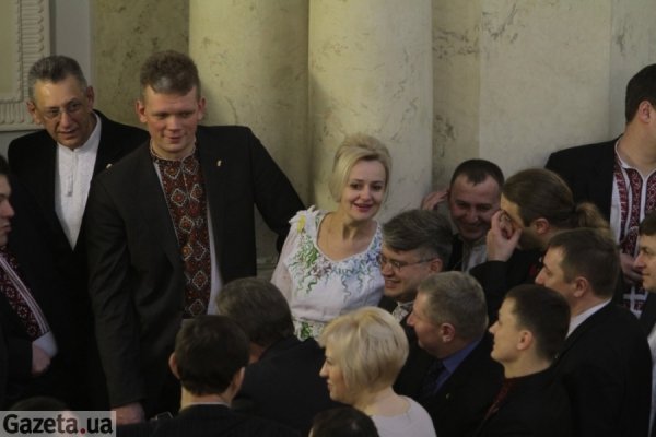 Як депутати нудьгують у Раді. ФОТО