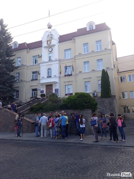 Пішки додому: мешканці масиву «Промінь» вимагають повернути маршрутку №4