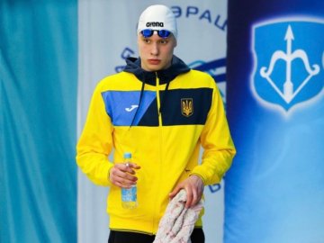 Лучанин встановив новий юніорський рекорд на змаганнях з плавання в ОАЕ