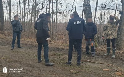 Співробітники СБУ поранили п’ятьох нелегальних копачів бурштину на Рівненщині