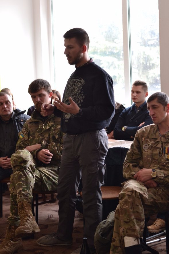 Він загинув та живе у пам'яті людей: пам'яті Героя Сергія Климчука