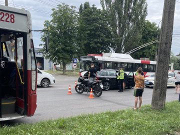 У Луцьку – ДТП за участю мотоцикліста. ФОТО 