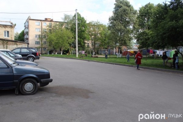 «Хто живе на ДПЗ, тому у житті везе». ФОТО