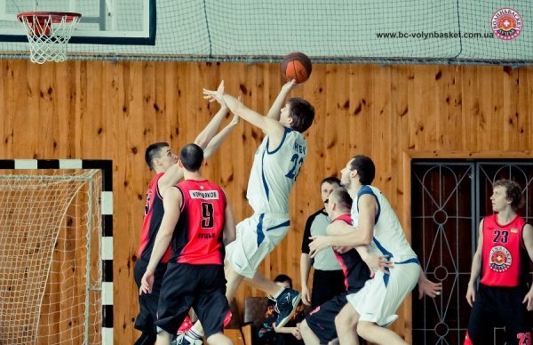 Як волиняни «познущалися» над тернополянами. ФОТО