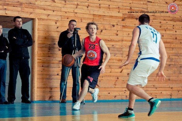 Як волиняни «познущалися» над тернополянами. ФОТО