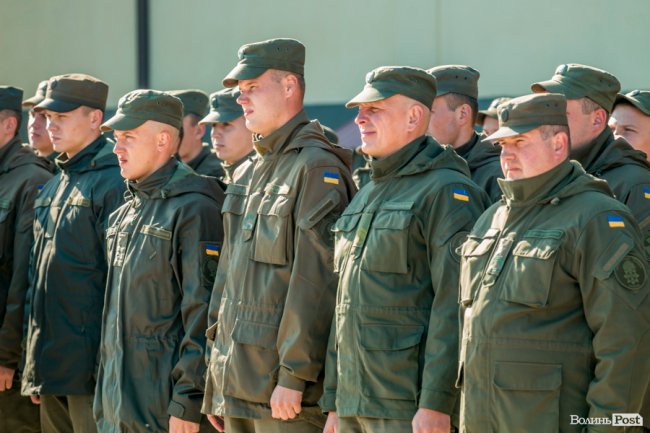 У Луцьку з Днем захисника України привітали нацгвардійців. ФОТО