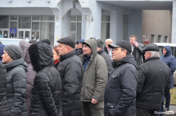 У Луцьку підприємці вийшли на акцію протесту.ФОТО