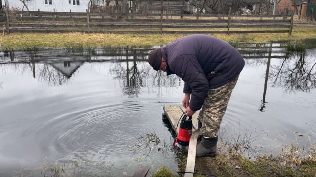 Як у громаді на Волині борються з паводком. ФОТО. ВІДЕО