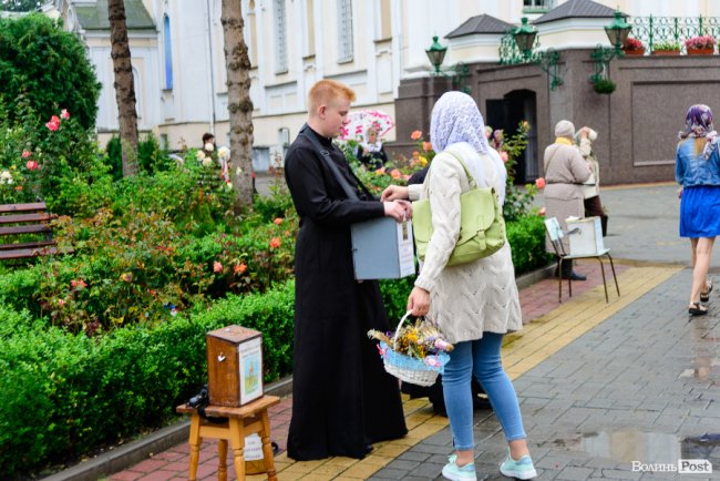 Як лучани на Маковія святили трави та мед. ФОТОРЕПОРТАЖ
