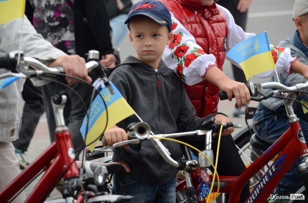 У Луцьку - патріотичний велопробіг. ФОТОРЕПОРТАЖ