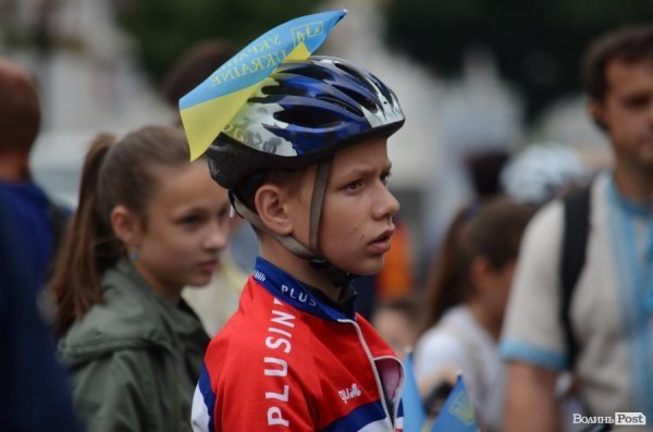 У Луцьку - патріотичний велопробіг. ФОТОРЕПОРТАЖ