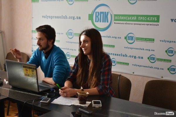 Односельчани комуніста Мартинюка голосували за нардепа, бо він  «давав гроші на хату»