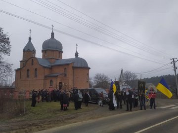 На Волині поховали демобілізованого бійця танкової бригади, який передчасно пішов з життя. ФОТО