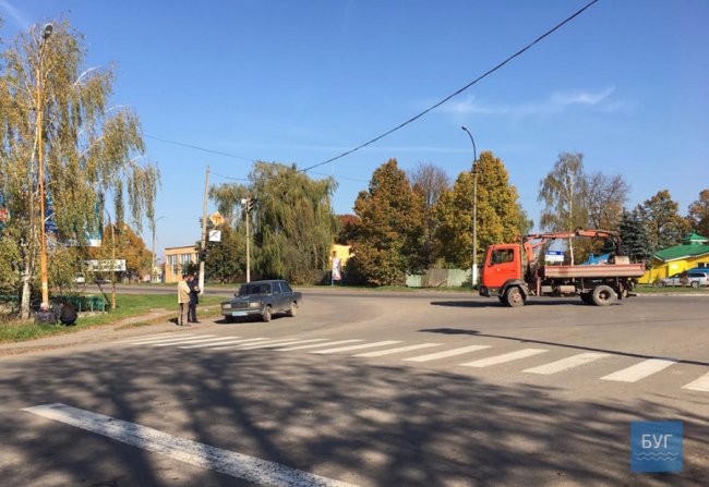На Волині вантажівка збила велосипедиста