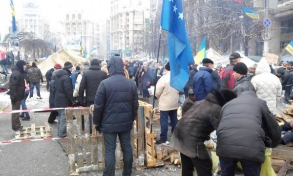 Євромайдан повертається до звичайного життя. ФОТО