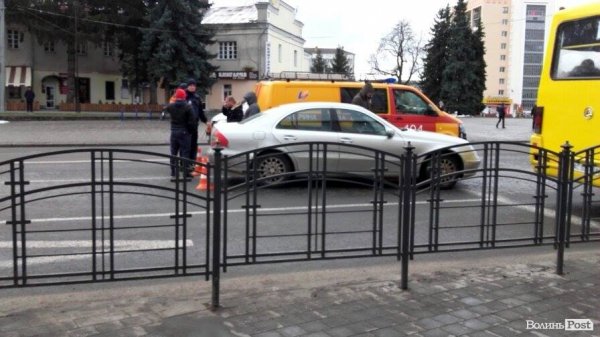 У Луцьку – аварія за участю бусика газової служби