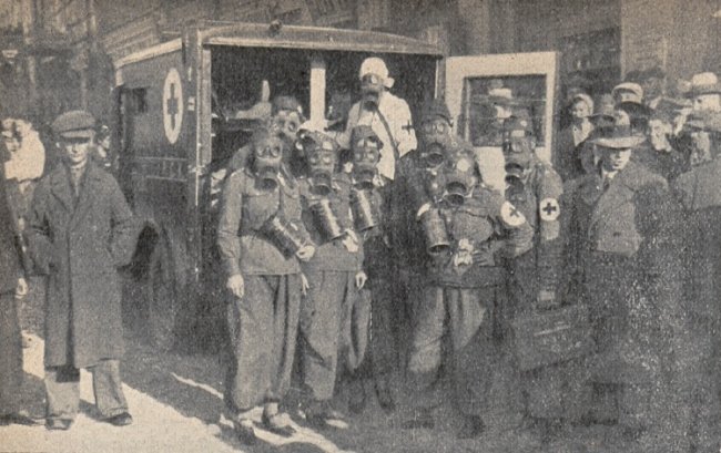 Із квестами і танцями: як у Луцьку у 30-х роках проходили акції Червоного Хреста. РЕТРОФОТО