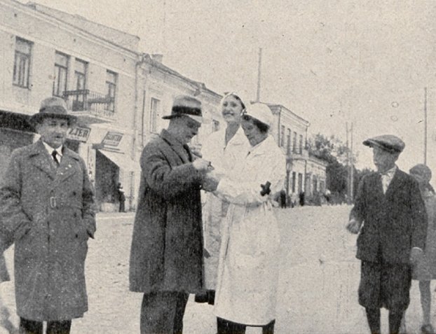 Із квестами і танцями: як у Луцьку у 30-х роках проходили акції Червоного Хреста. РЕТРОФОТО