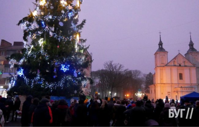 У місті на Волині на головній площі планують зробити каток