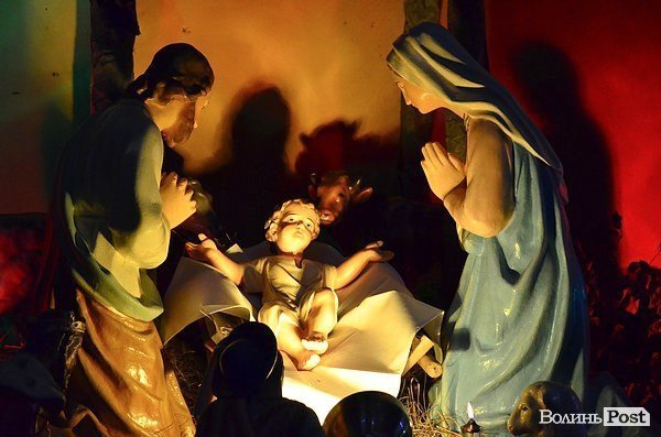 У католиків Різдво: фоторепортаж з луцького костелу Петра і Павла