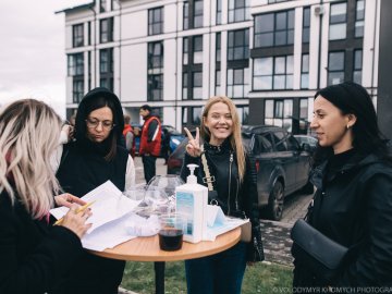 Яскраво, весело і смачно: на «Юпітері» відсвяткували День доброго сусіда. ФОТОРЕПОРТАЖ*