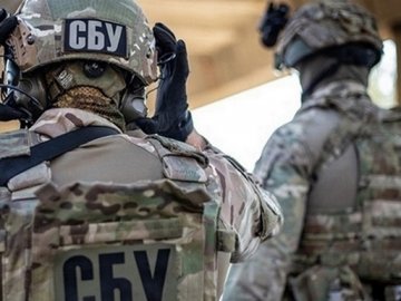 СБУ встановила трьох російських військових, які зґвалтували жінку на Харківщині