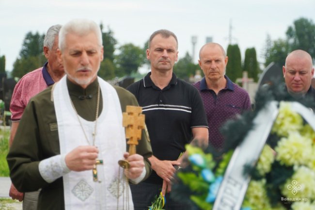 Родині загиблого офіцера з Волині, який був радником Залужного, вручили посмертну нагороду Героя