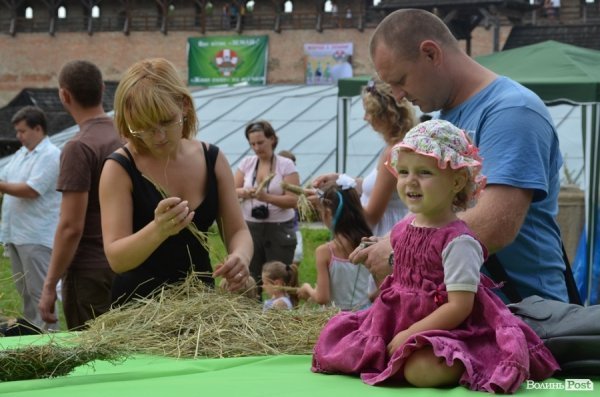 У Луцькому замку - фестиваль для вагітних і сімейних. ФОТО